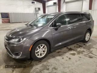 2017 Chrysler Pacifica Touring L with VIN 2C4RC1BG3HR788868, listed as a Copart auction lot 55672855 with 94,092 mi miles and Clean Title. Bid and sale history available at DreamBid. Image 1.