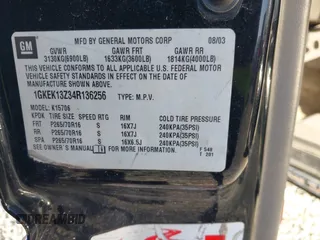 2004 GMC Yukon SLT with VIN 1GKEK13Z34R136256, listed as a IAAI auction lot 42122862 with 263,607 mi miles. Bid and sale history available at carsss.com. Image 9.