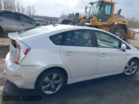 2013 Toyota Prius One z VIN JTDKN3DU7D5599352, wystawiony jako IAAI lot #41822091 z przebiegiem 198 360 mil mil oraz . Historia ofert i sprzedaży dostępna na DreamBid. Obrazek 13.