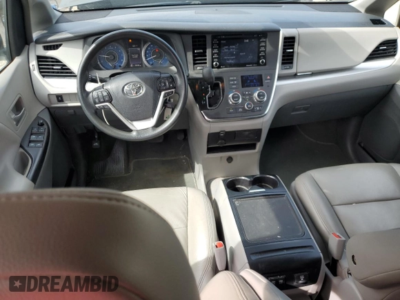 2019 Toyota Sienna LE Auto Access Seat with VIN 5TDKZ3DC8KS017634, listed as a Copart auction lot 52902315 with 109,184 mi miles and Salvage title. Bid and sale history available at DreamBid. Image 8.