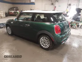 2015 MINI Hardtop S z VIN WMWXP7C57F2A39384, wystawiony jako IAAI lot #41733215 z przebiegiem 60 750 mil mil oraz . Historia ofert i sprzedaży dostępna na DreamBid. Obrazek 3.