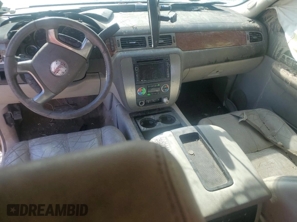 2007 GMC Yukon SLE with VIN 1GKFC13077R347998, listed as a Copart auction lot 48422815 with Not Provided miles and Salvage Title. Bid and sale history available at DreamBid. Image 8.
