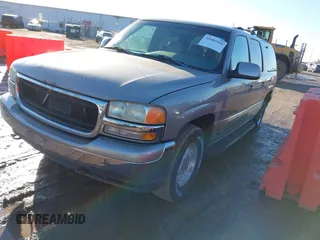 2001 GMC Yukon XL SLE with VIN 1GKFK16T11J104654, listed as a IAAI auction lot 41605494 with 190,361 mi miles. Bid and sale history available at carsss.com. Image 2.