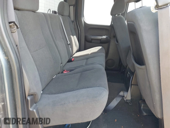 2007 Chevrolet Silverado 1500 LT w/2LT with VIN 2GCEC19J771643877, listed as a IAAI auction lot 41952197 with 160,375 mi miles. Bid and sale history available at carsss.com. Image 8.