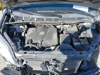 2020 Toyota Sienna XLE Auto Access Seat with VIN 5TDYZ3DC9LS049133, listed as a IAAI auction lot 41705488 with 62,216 mi miles. Bid and sale history available at carsss.com. Image 10.