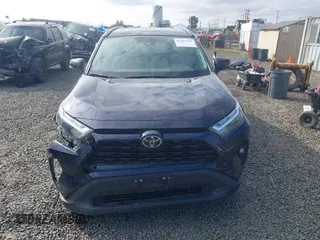 2024 Toyota RAV4 XLE Premium z VIN 2T3A1RFV0RW468912, wystawiony jako IAAI lot #42287928 z przebiegiem 14 574 mil mil oraz . Historia ofert i sprzedaży dostępna na DreamBid. Obrazek 12.