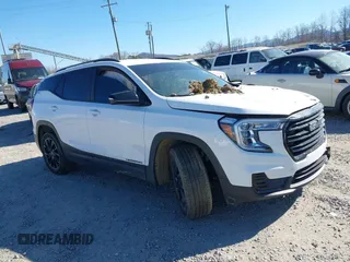 2024 GMC Terrain SLE z VIN 3GKALTEGXRL290285, wystawiony jako IAAI lot #41845814 z przebiegiem 5 814 mil mil oraz . Historia ofert i sprzedaży dostępna na DreamBid. Obrazek 1.
