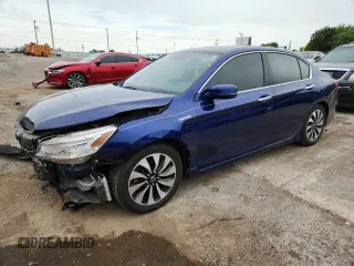 2017 Honda Accord Touring with VIN JHMCR6F70HC011776, listed as a Copart auction lot 62947235 with 70,651 mi miles and Salvage title. Bid and sale history available at DreamBid. Image 1.