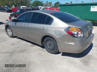 2012 Nissan Altima S with VIN 1N4AL2AP0CC220637, listed as a IAAI auction lot 41842522 with 132,622 mi miles and . Bid and sale history available at carsss.com. Image 3.