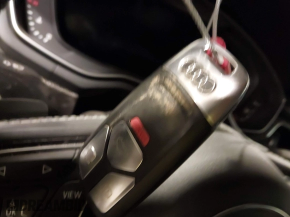 2018 Audi S5 Prestige z VIN WAU24GF59JN010939, wystawiony jako IAAI lot #42020039 z przebiegiem 21 689 mil mil oraz . Historia ofert i sprzedaży dostępna na DreamBid. Obrazek 11.