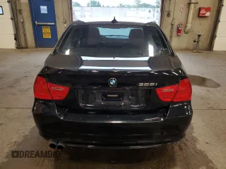 2009 BMW 3 Series 328i xDrive z VIN WBAPK73509A456299, wystawiony jako Copart lot #61068735 z przebiegiem 164 952 mil mil oraz Czysty tytuł • Clean title. Historia ofert i sprzedaży dostępna na DreamBid. Obrazek 6.