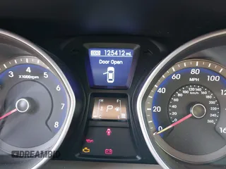 2014 Hyundai Elantra z VIN KMHD35LH6EU202361, wystawiony jako IAAI lot #42361192 z przebiegiem 125 412 mil mil oraz . Historia ofert i sprzedaży dostępna na DreamBid. Obrazek 7.