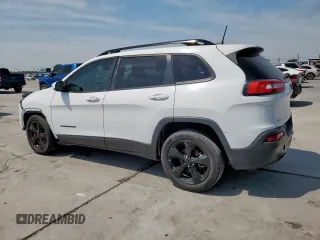 2018 Jeep Cherokee Latitude with VIN 1C4PJLCB1JD552871, listed as a Copart auction lot 53682375 with 196,059 mi miles and Clean Title. Bid and sale history available at carsss.com. Image 2.