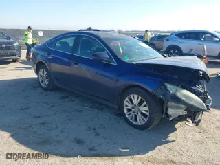 2010 Mazda Mazda6 i Touring Plus with VIN 1YVHZ8CH8A5M25182, listed as a IAAI auction lot 41627485 with 166,373 mi miles. Bid and sale history available at carsss.com. Image 1.