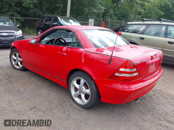 2003 Mercedes-Benz SLK 320 with VIN WDBKK65F93F273327, listed as a IAAI auction lot 42812352 with 83,710 mi miles and . Bid and sale history available at DreamBid. Image 3.