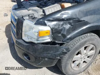 2008 Ford Expedition Limited с VIN 1FMFU19538LA87045, выставлен на аукционе IAAI как лот 41789089 с пробегом 235 314 миль миль и . История ставок и продаж доступна на DreamBid. Изображение 12.