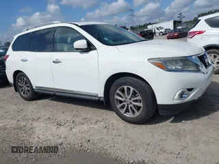 2015 Nissan Pathfinder S z VIN 5N1AR2MN1FC683292, wystawiony jako IAAI lot #41964246 z przebiegiem 155 326 mil mil oraz . Historia ofert i sprzedaży dostępna na DreamBid. Obrazek 1.