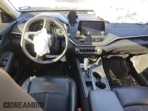 2019 Nissan Altima SR with VIN 1N4AL4CV0KC245074, listed as a Copart auction lot 49222565 with 112,769 mi miles and Clean Title. Bid and sale history available at DreamBid. Image 8.
