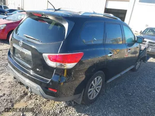 2014 Nissan Pathfinder SV with VIN 5N1AR2MN4EC704490, listed as a IAAI auction lot 41453742 with 180,951 mi miles. Bid and sale history available at carsss.com. Image 4.