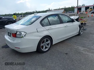 2013 BMW 3 Series 328i с VIN WBA3A5G55DNP19761, выставлен на аукционе IAAI как лот 42311901 с пробегом 205 691 миль миль и . История ставок и продаж доступна на DreamBid. Изображение 4.