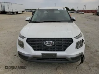 2020 Hyundai Venue SE with VIN KMHRB8A32LU027217, listed as a Copart auction lot 62947424 with 29,436 mi miles and Salvage Title. Bid and sale history available at DreamBid. Image 5.