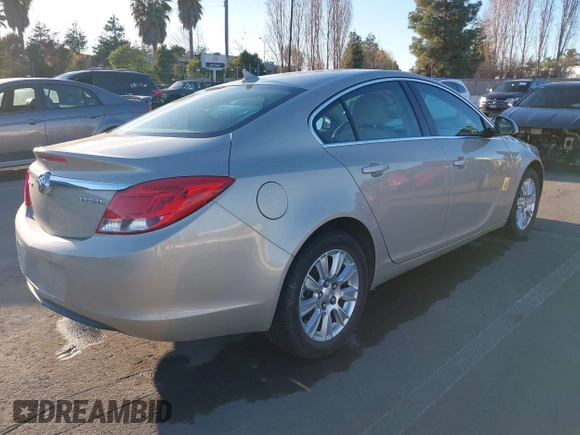 2013 Buick Regal with VIN 2G4GR5ER6D9236068, listed as a IAAI auction lot 41274037 with 73,356 mi miles. Bid and sale history available at carsss.com. Image 4.