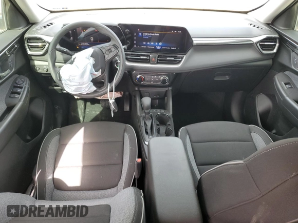 2025 Chevrolet TrailBlazer LT with VIN KL79MPSL8SB030508, listed as a Copart auction lot 52126235 with 3,111 mi miles and Salvage Title. Bid and sale history available at DreamBid. Image 8.