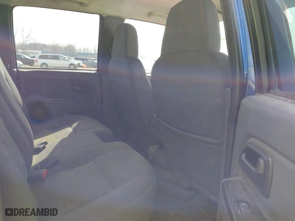 2006 Chevrolet Colorado LT w/2LT with VIN 1GCDT136868197900, listed as a IAAI auction lot 41804585 with 179,949 mi miles. Bid and sale history available at carsss.com. Image 8.