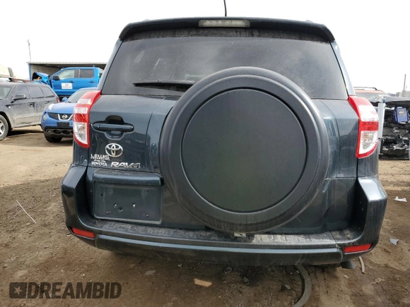 2010 Toyota RAV4 z VIN 2T3ZF4DV2AW035428, wystawiony jako Copart lot #43456965 z przebiegiem 154 001 mil mil oraz Szkoda całkowita • Salvage title. Historia ofert i sprzedaży dostępna na DreamBid. Obrazek 6.
