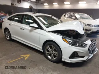 2018 Hyundai Sonata Limited with VIN 5NPE34AF2JH604872, listed as a IAAI auction lot 41740844 with 47,017 mi miles. Bid and sale history available at carsss.com. Image 1.