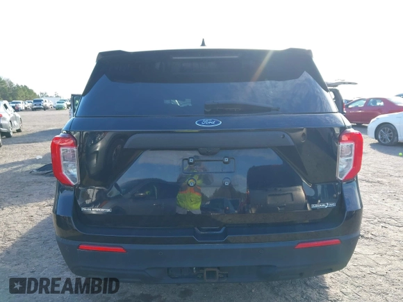 2022 Ford Police Interceptor Utility z VIN 1FM5K8AB8NGC43077, wystawiony jako IAAI lot #41484524 z przebiegiem 26 270 mil mil oraz . Historia ofert i sprzedaży dostępna na DreamBid. Obrazek 17.