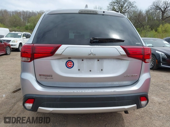 2017 Mitsubishi Outlander ES z VIN JA4AZ2A36HZ064804, wystawiony jako IAAI lot #42153351 z przebiegiem 115 714 mil mil oraz . Historia ofert i sprzedaży dostępna na DreamBid. Obrazek 16.