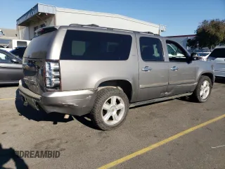 2007 Chevrolet Suburban LT with VIN 1GNFK16387J404445, listed as a Copart auction lot 73716864 with 182,417 mi miles and Salvage Title. Bid and sale history available at carsss.com. Image 3.