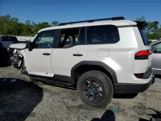 2024 Lexus GX with VIN JTJTBCDX2R5003799, listed as a Copart auction lot 53557315 with 736 mi miles and Salvage Title. Bid and sale history available at carsss.com. Image 2.