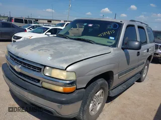 2004 Chevrolet Tahoe LS z VIN 1GNEC13V74R260589, wystawiony jako IAAI lot #41783855 z przebiegiem 289 246 mil mil oraz . Historia ofert i sprzedaży dostępna na DreamBid. Obrazek 2.