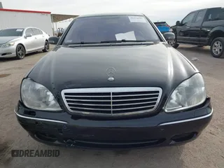 2001 Mercedes-Benz S-Class with VIN WDBNG75J71A135899, listed as a IAAI auction lot 41534215 with 51,646 mi miles. Bid and sale history available at carsss.com. Image 12.