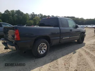 2005 Chevrolet Silverado 1500 LS with VIN 2GCEC19T551363468, listed as a Copart auction lot 53942235 with 225,891 mi miles and Salvage title. Bid and sale history available at DreamBid. Image 3.