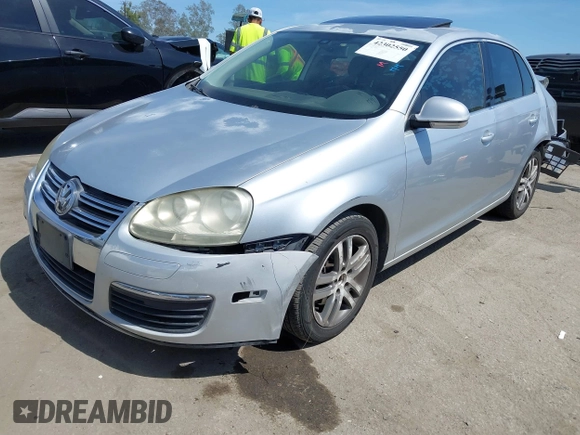 2005 Volkswagen Jetta 2.5 with VIN 3VWSG71K35M628391, listed as a IAAI auction lot 42302550 with 143,565 mi miles and . Bid and sale history available at DreamBid. Image 20.