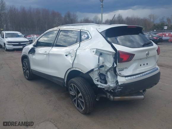 2018 Nissan Rogue Sport S with VIN JN1BJ1CP3JW103922, listed as a IAAI auction lot 42030656 with 36,765 mi miles. Bid and sale history available at carsss.com. Image 3.