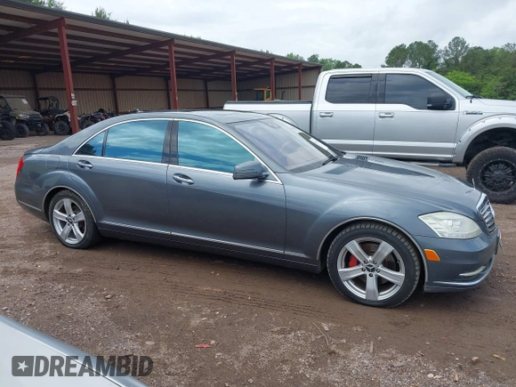 2010 Mercedes-Benz S 550 with VIN WDDNG7BB5AA326323, listed as a IAAI auction lot 42101314 with 112,946 mi miles and . Bid and sale history available at DreamBid. Image 13.