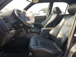 1999 Mercedes-Benz C z VIN WDBHA33E5XF777031, wystawiony jako Copart lot #57914774 z przebiegiem Nie podano mil oraz Szkoda całkowita • Salvage title. Historia ofert i sprzedaży dostępna na DreamBid. Obrazek 7.
