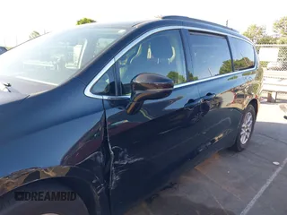 2022 Chrysler Pacifica Touring L with VIN 2C4RC1BG9NR117538, listed as a IAAI auction lot 42318518 with 103,311 mi miles and . Bid and sale history available at DreamBid. Image 15.