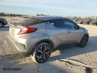 2018 Toyota C-HR XLE with VIN NMTKHMBX4JR042090, listed as a Copart auction lot 49549515 with 95,944 mi miles and Salvage Title. Bid and sale history available at carsss.com. Image 3.