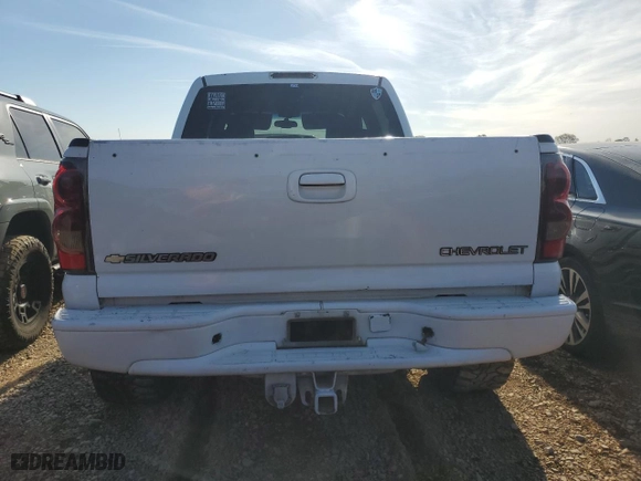 2005 Chevrolet Silverado 1500 Z71 with VIN 2GCEK13T751400449, listed as a Copart auction lot 50268885 with 209,828 mi miles and Salvage Title. Bid and sale history available at carsss.com. Image 6.