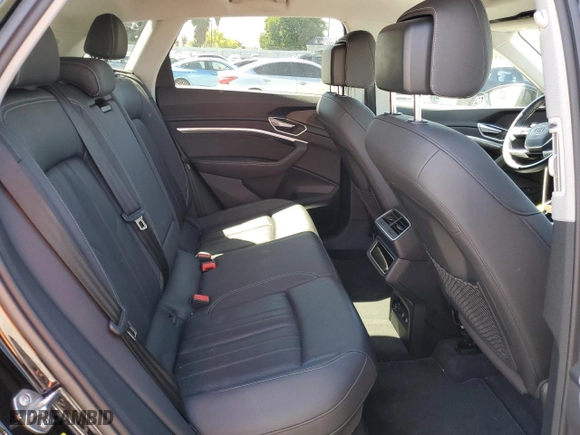 2019 Audi e-tron Premium Plus with VIN WA1LAAGE8KB023318, listed as a Copart auction lot 40812503 with 21,810 mi miles. Bid and sale history available at carsss.com. Image 11.