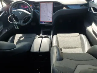 2018 Tesla Model S 75D with VIN 5YJSA1E26JF292682, listed as a Copart auction lot 62767065 with 101,433 mi miles and Salvage title. Bid and sale history available at DreamBid. Image 8.