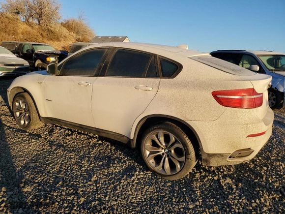 2012 BMW X6 50i with VIN 5UXFG8C54CLZ97288, listed as a Copart auction lot 81231764 with 62,657 mi miles and Salvage Title. Bid and sale history available at carsss.com. Image 2.