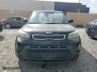 2014 Kia Soul with VIN KNDJN2A21E7097631, listed as a Copart auction lot 50556625 with 138,691 mi miles and Clean Title. Bid and sale history available at carsss.com. Image 5.