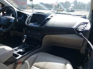 2018 Ford Escape Titanium с VIN 1FMCU0J91JUD40746, выставлен на аукционе IAAI как лот 42127816 с пробегом 87 053 миль миль и . История ставок и продаж доступна на DreamBid. Изображение 5.