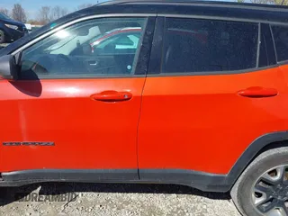 2018 Jeep Compass Trailhawk with VIN 3C4NJDDB4JT336745, listed as a IAAI auction lot 41898924 with 94,471 mi miles and . Bid and sale history available at carsss.com. Image 14.
